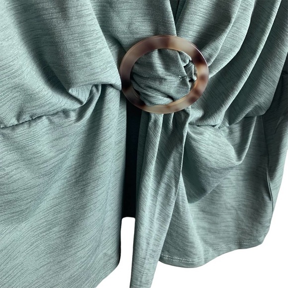 NWT Est. 1946 Green Collar V Neck Belted Blouse - Picture 5 of 6